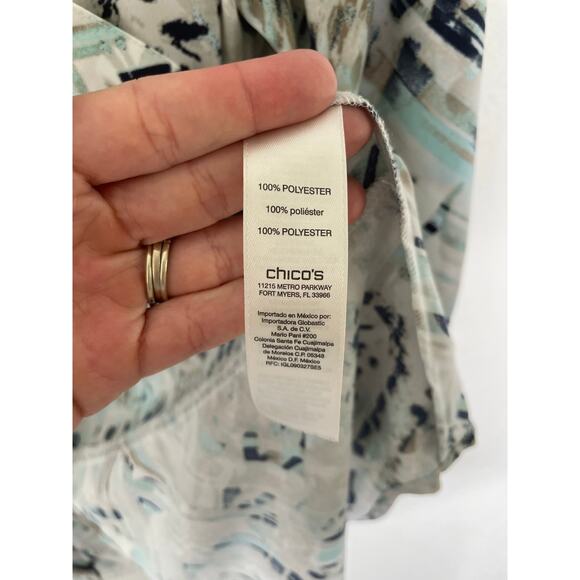 Chico's Lightweight Collared Blue and White Shirt Womens size 1/Medium - Picture 4 of 6